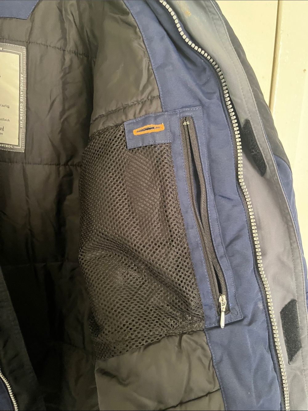 Obermeyer Navy and Black Ski Jacket with Gray Accents - Picture 8 of 12